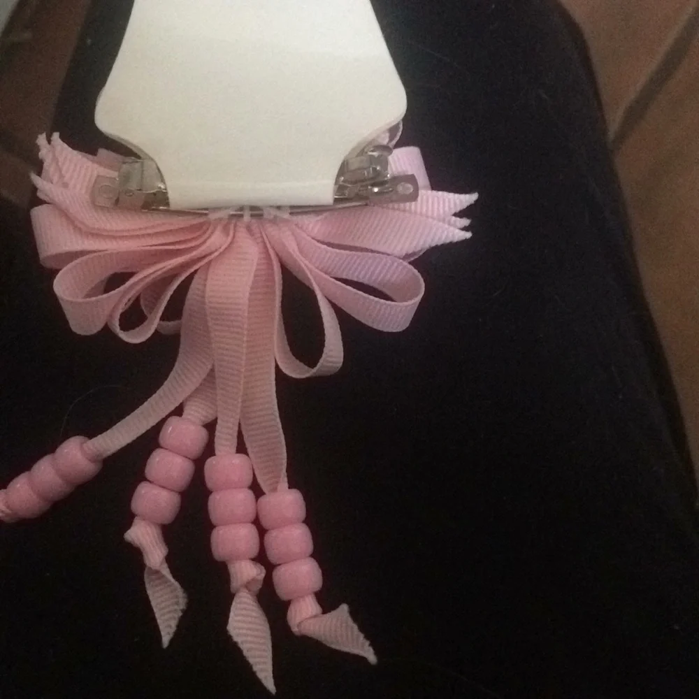 FINAL MARKDOWN Sweet little girls barrette pink
